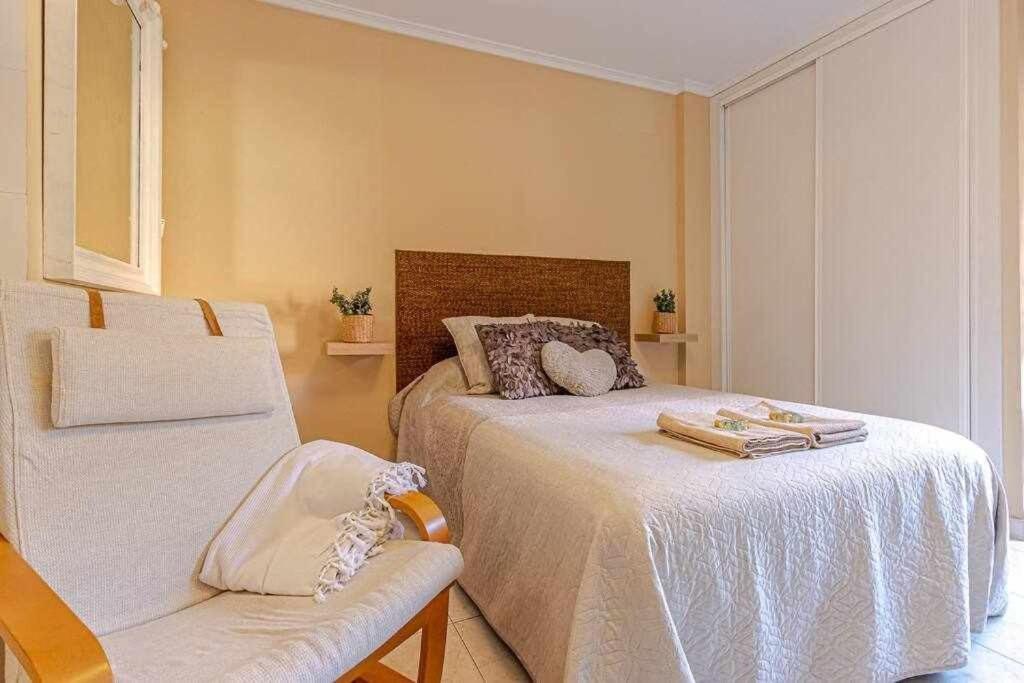 797 Holiday Rentals - Equipado Estudio Cerca Del Parque La Paloma Benalmadena Luaran gambar