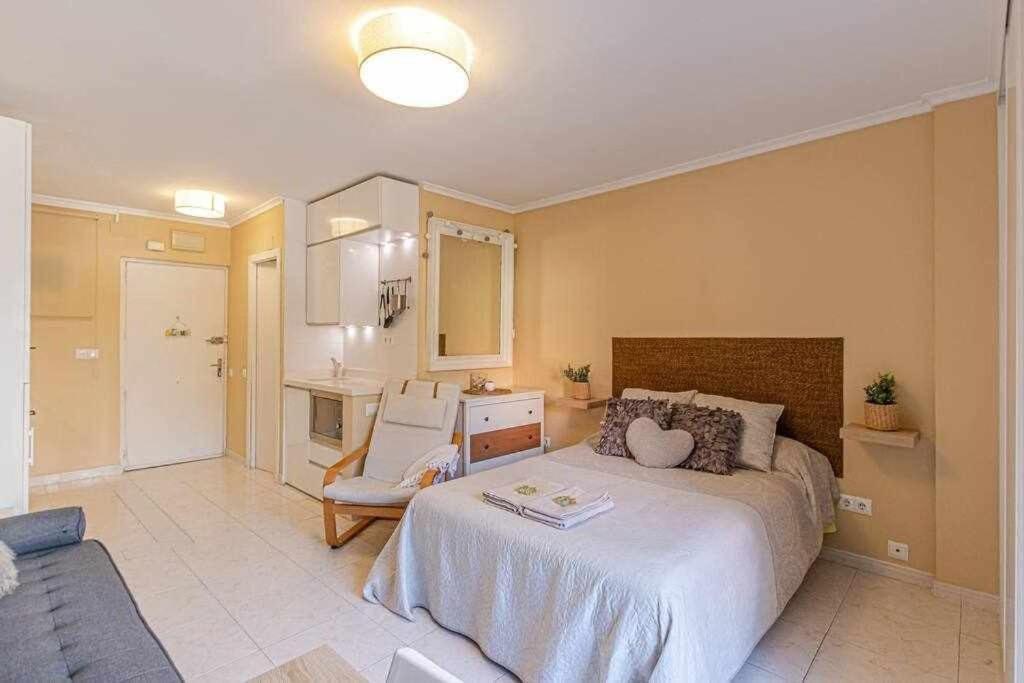 797 Holiday Rentals - Equipado Estudio Cerca Del Parque La Paloma Benalmadena Luaran gambar